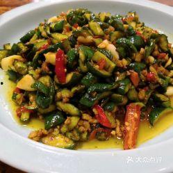 皮铺吃瓜基地,揭秘瓜果种植的绿色秘境