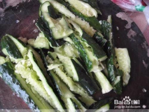 生瓜怎样凉拌吃,凉拌生瓜的简单美味制作方法